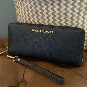 Michael Kors Navy Wallet